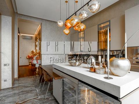 будинок за адресою с. Нові Безрадичі, Сонячна вул., 6