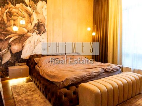 будинок за адресою с. Нові Безрадичі, Сонячна вул., 6