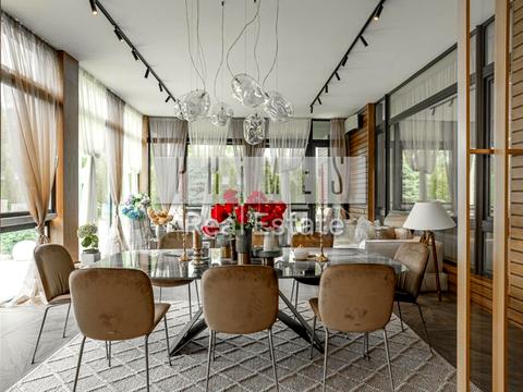 будинок за адресою с. Нові Безрадичі, Сонячна вул., 6