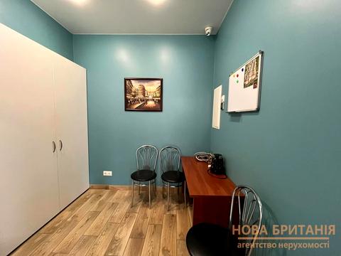 комерційна за адресою Михайла Максимовича вул. (Онуфрія Трутенка), 26-Б