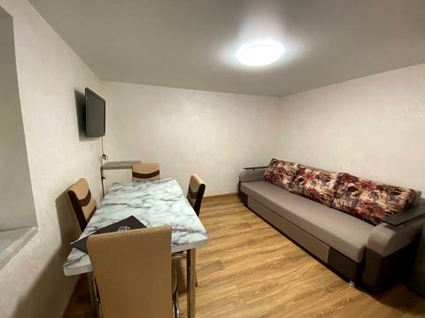 будинок за адресою Дніпровська