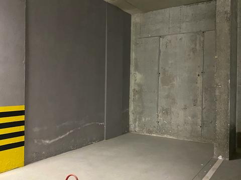 паркомісце за адресою Промислова вул., (Будинок 4.1)