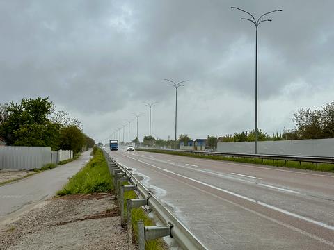 комерційна за адресою Рівненська, 80А