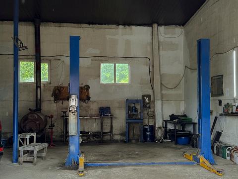 комерційна за адресою Рівненська, 80А