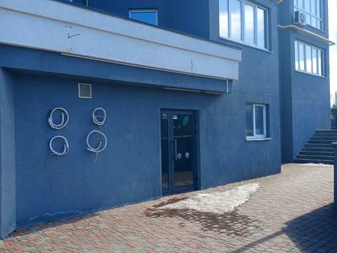 комерційна за адресою Єдності вул., 5