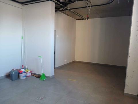 комерційна за адресою Єдності вул., 5