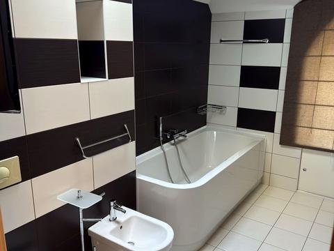 будинок за адресою Підгородне, Абрикосова, 3