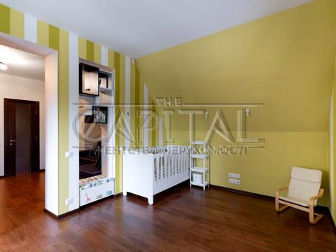 дом по адресу с. Гнедин, Беркута