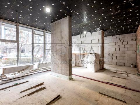 комерційна за адресою Тадея Рильського бульв., 1