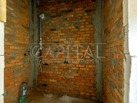 комерційна за адресою Тадея Рильського бульв., 1