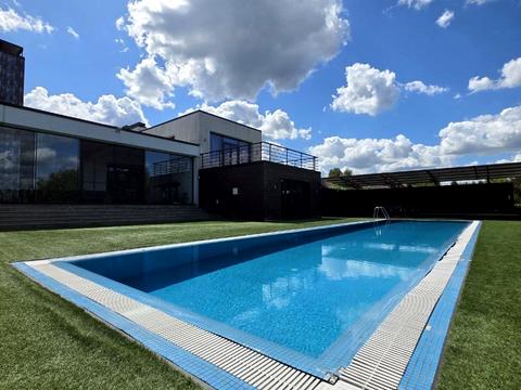 дом по адресу Плютовская ул.