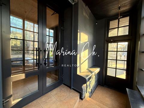 комерційна за адресою Дмитра Яворницького просп. (Карла Маркса), 46