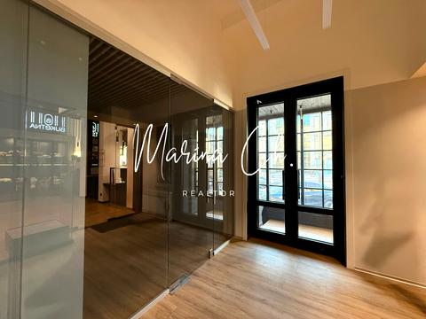 комерційна за адресою Дмитра Яворницького просп. (Карла Маркса), 46