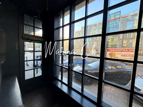 комерційна за адресою Дмитра Яворницького просп. (Карла Маркса), 46