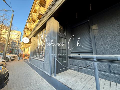 комерційна за адресою Дмитра Яворницького просп. (Карла Маркса), 46