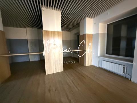 комерційна за адресою Дмитра Яворницького просп. (Карла Маркса), 46