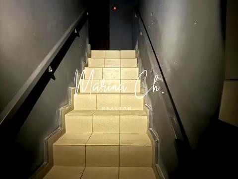 комерційна за адресою Дмитра Яворницького просп. (Карла Маркса), 46