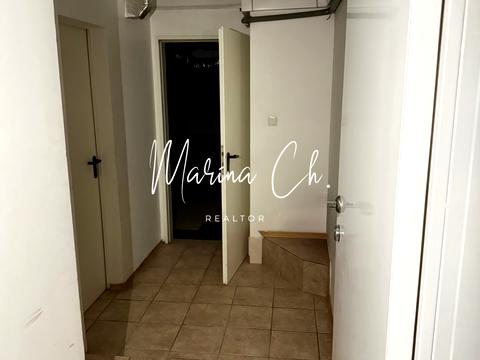 комерційна за адресою Дмитра Яворницького просп. (Карла Маркса), 46