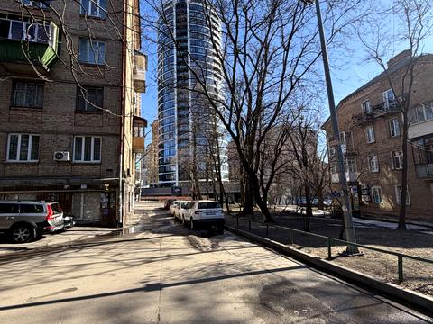 квартира за адресою Євгена Коновальця вул. (Щорса), 27-А