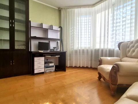 квартира за адресою Миколи Бажана просп., 10