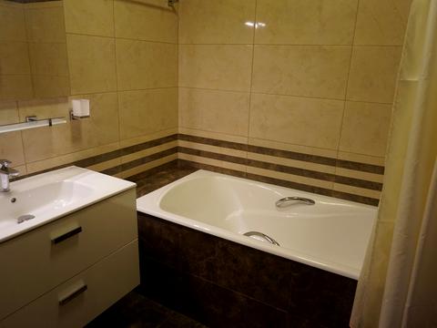 квартира за адресою Авіаконструктора Ігоря Сікорського вул. (Танкова), 1-А