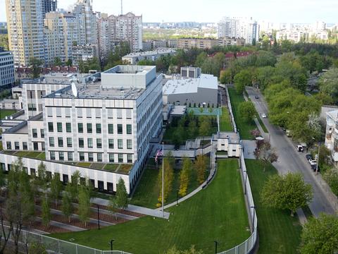 квартира за адресою Авіаконструктора Ігоря Сікорського вул. (Танкова), 1-А