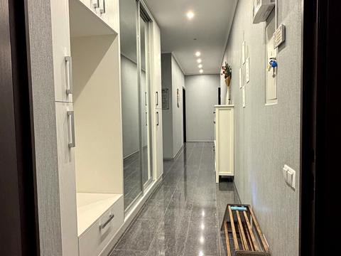 квартира за адресою Анни Ахматової вул., 22