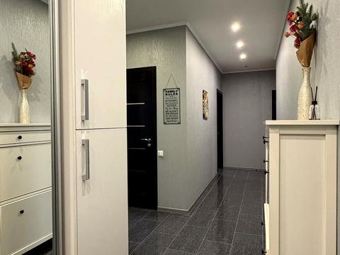 квартира за адресою Анни Ахматової вул., 22