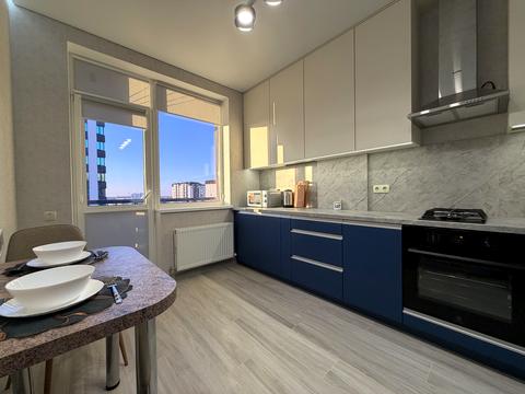 квартира по адресу Героев Небесной Сотни просп., (Будинок 20/10)