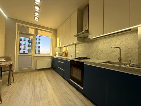 квартира по адресу Героев Небесной Сотни просп., (Будинок 20/10)