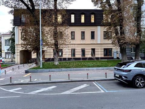 комерційна за адресою Київ, Івана Франка вул., 26