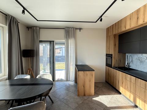 будинок за адресою Каштанова