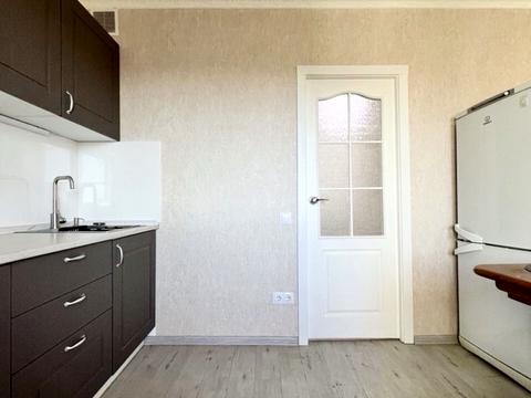 квартира за адресою В'ячеслава Чорновола вул., 14