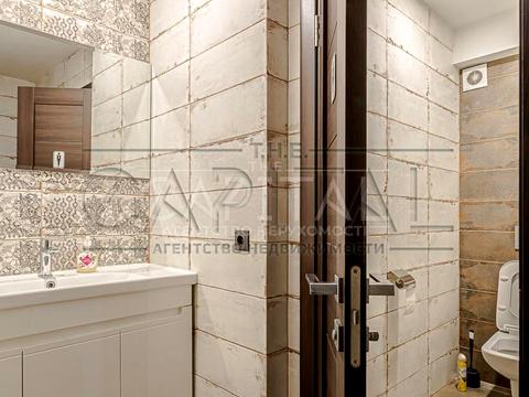 комерційна за адресою Срібнокільська вул., 1