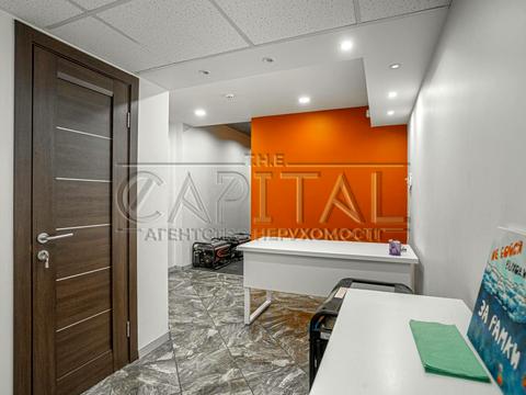 комерційна за адресою Срібнокільська вул., 1