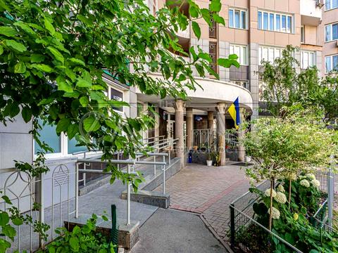 комерційна за адресою Срібнокільська вул., 1