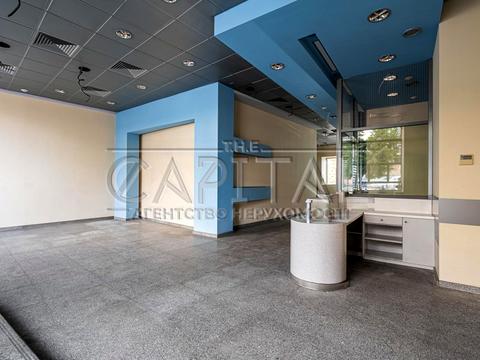 комерційна за адресою Велика Васильківська вул. (Червоноармійська), 23