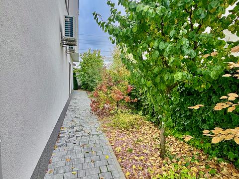 дом по адресу с. Петропавловская Борщаговка, Княгини Ольги ул., 14