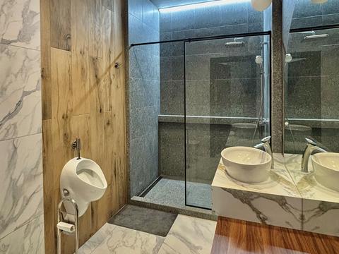 дом по адресу с. Петропавловская Борщаговка, Княгини Ольги ул., 14