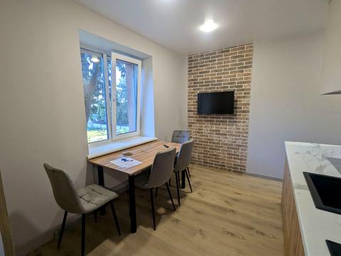 квартира за адресою Богдана Хмельницького просп. (Героїв Сталінграда), 229