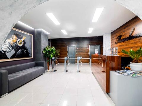 комерційна за адресою Перемоги вул., 61