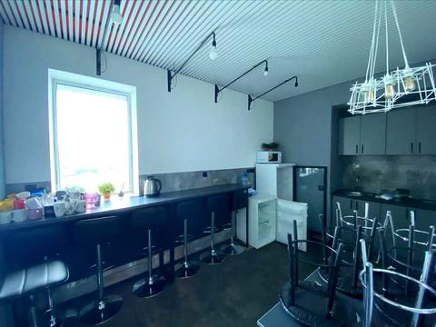 комерційна за адресою Перемоги вул., 61