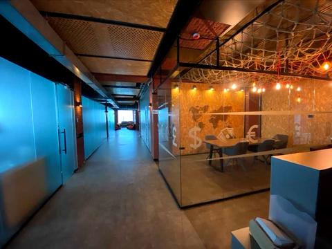 комерційна за адресою Перемоги вул., 61