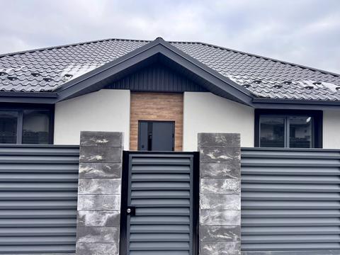 будинок за адресою Успішна