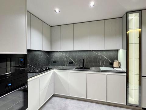 квартира за адресою Степана Бандери вул., 77-Б