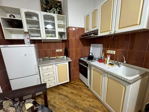 квартира за адресою Сергія Єфремова вул., 6