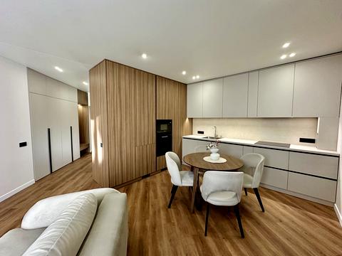 квартира по адресу Героев Майдана ул., 5