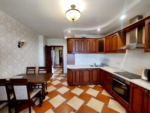 квартира по адресу Голосеевский просп. (40-летия Октября), 30-А