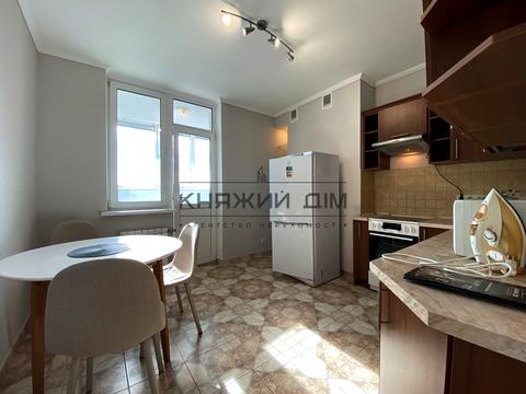 квартира за адресою Лукрецька вул., 3