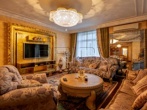 квартира по адресу Круглоуниверситетская ул., 3-5